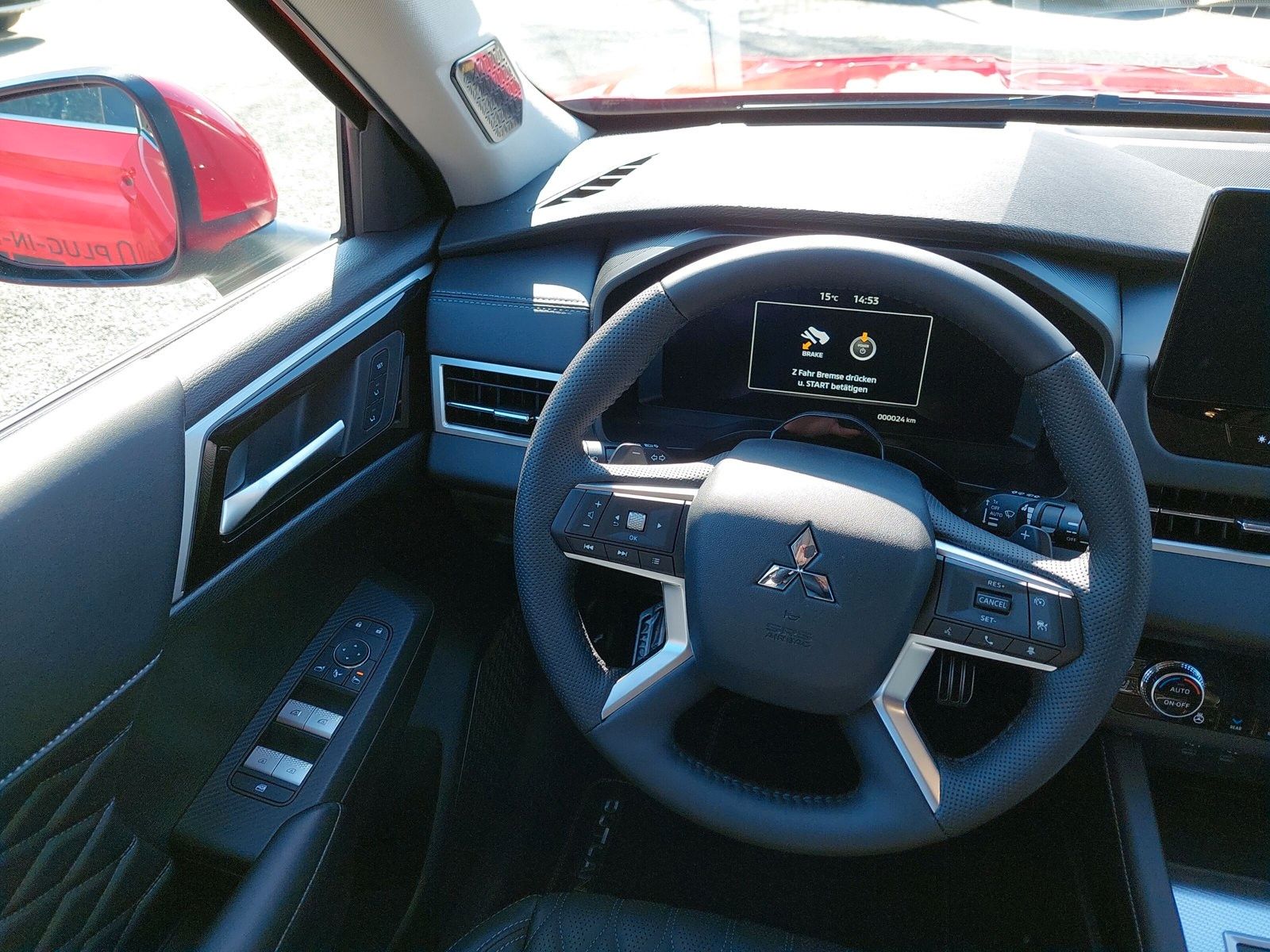 Mitsubishi Plug-in Hybrid Outlander 2025 TOP