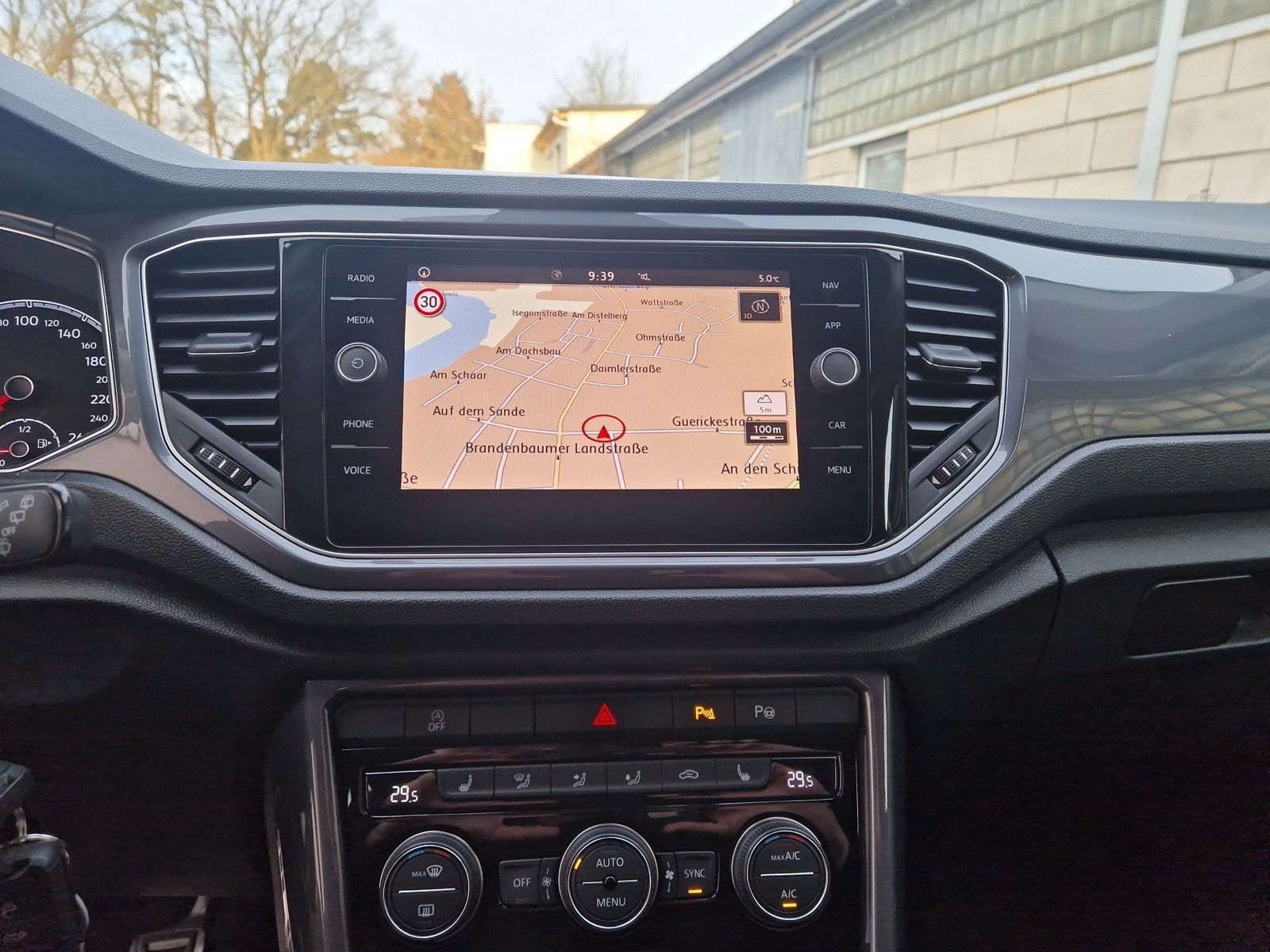 Volkswagen T-Roc IQ.DRIVE - Samsaru's Car Outlet