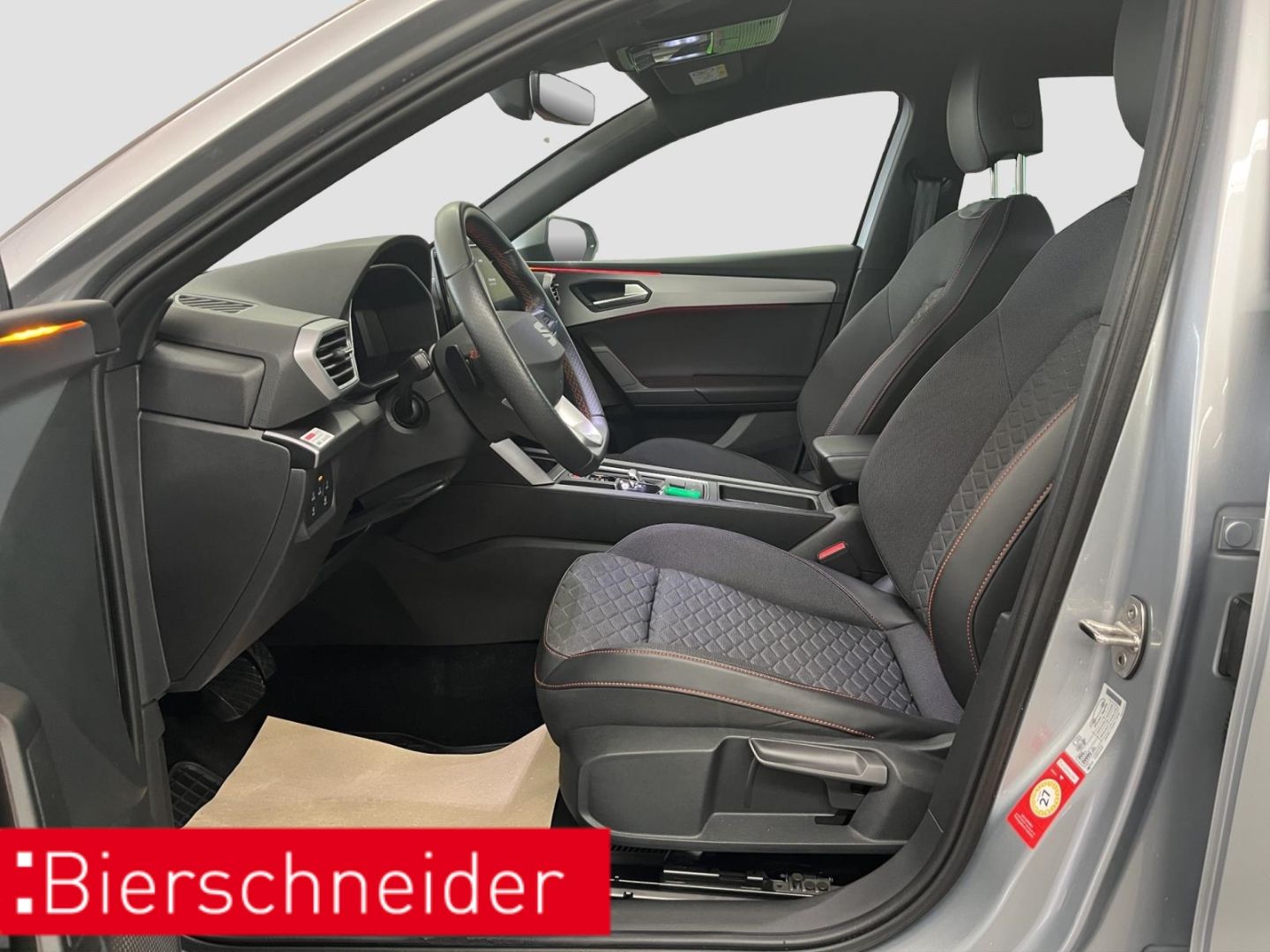 Seat Leon SP 2.0 TSI DSG AB199EUR FR AHK BEATS REAR N