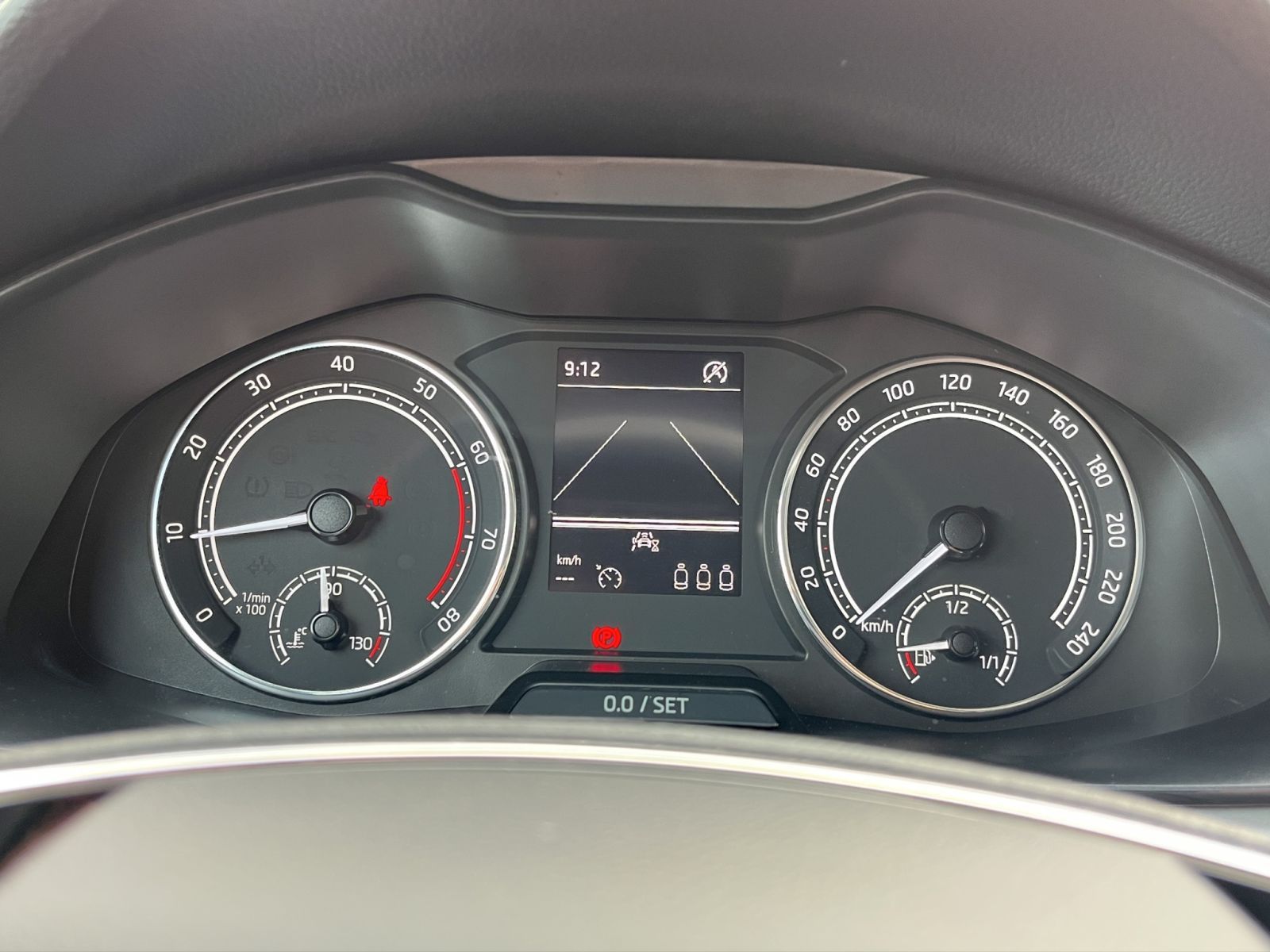 Skoda Kamiq Tour 1.5 TSI - Samsaru's Car Outlet