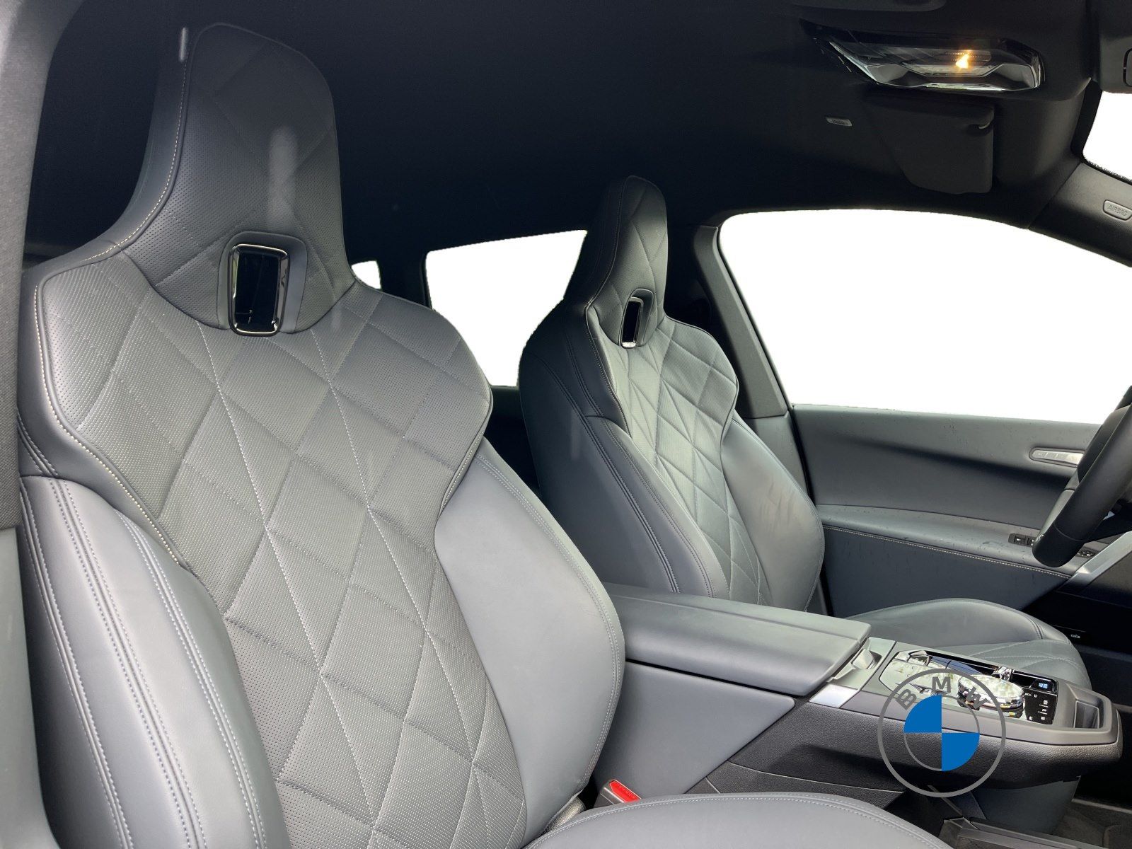BMW iX M70 XDRIVE 23" DA/PA Prof. AHK Luftfederung