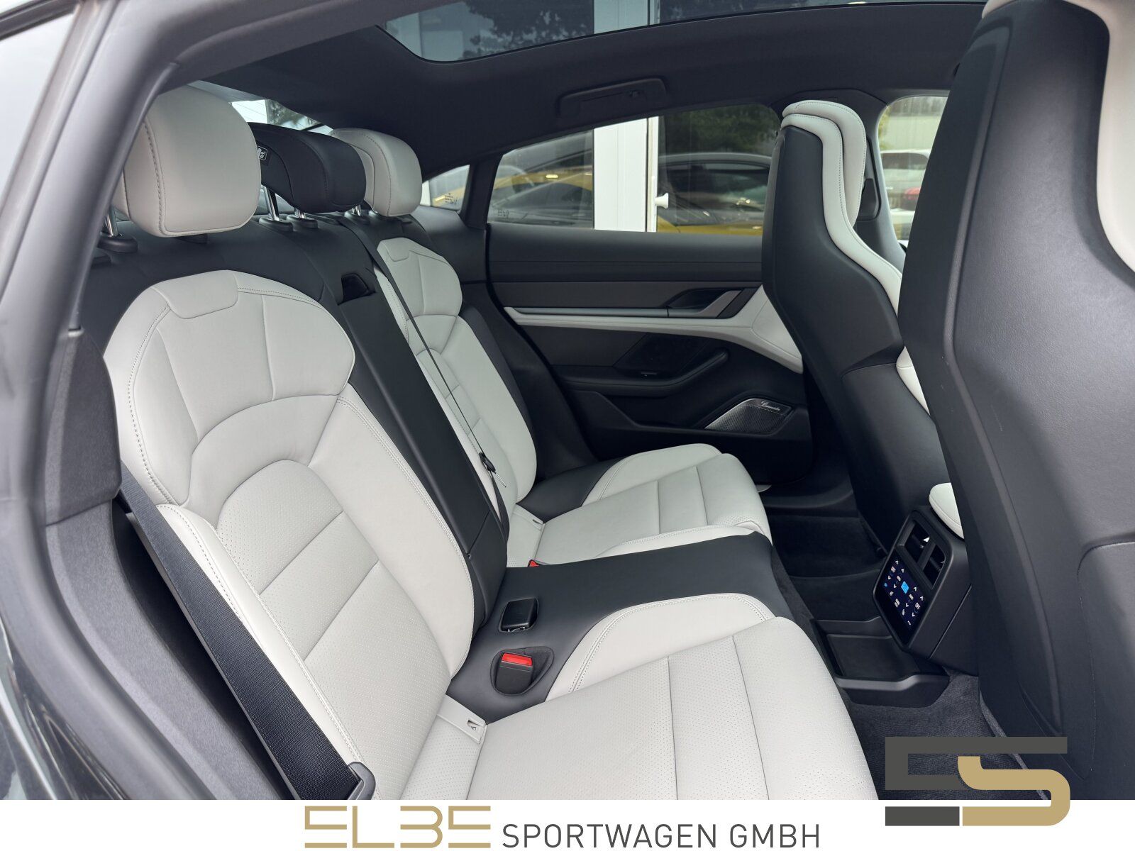 Porsche Taycan 4S Plus MATRIX BURM INNO PANO 360° KERAMI