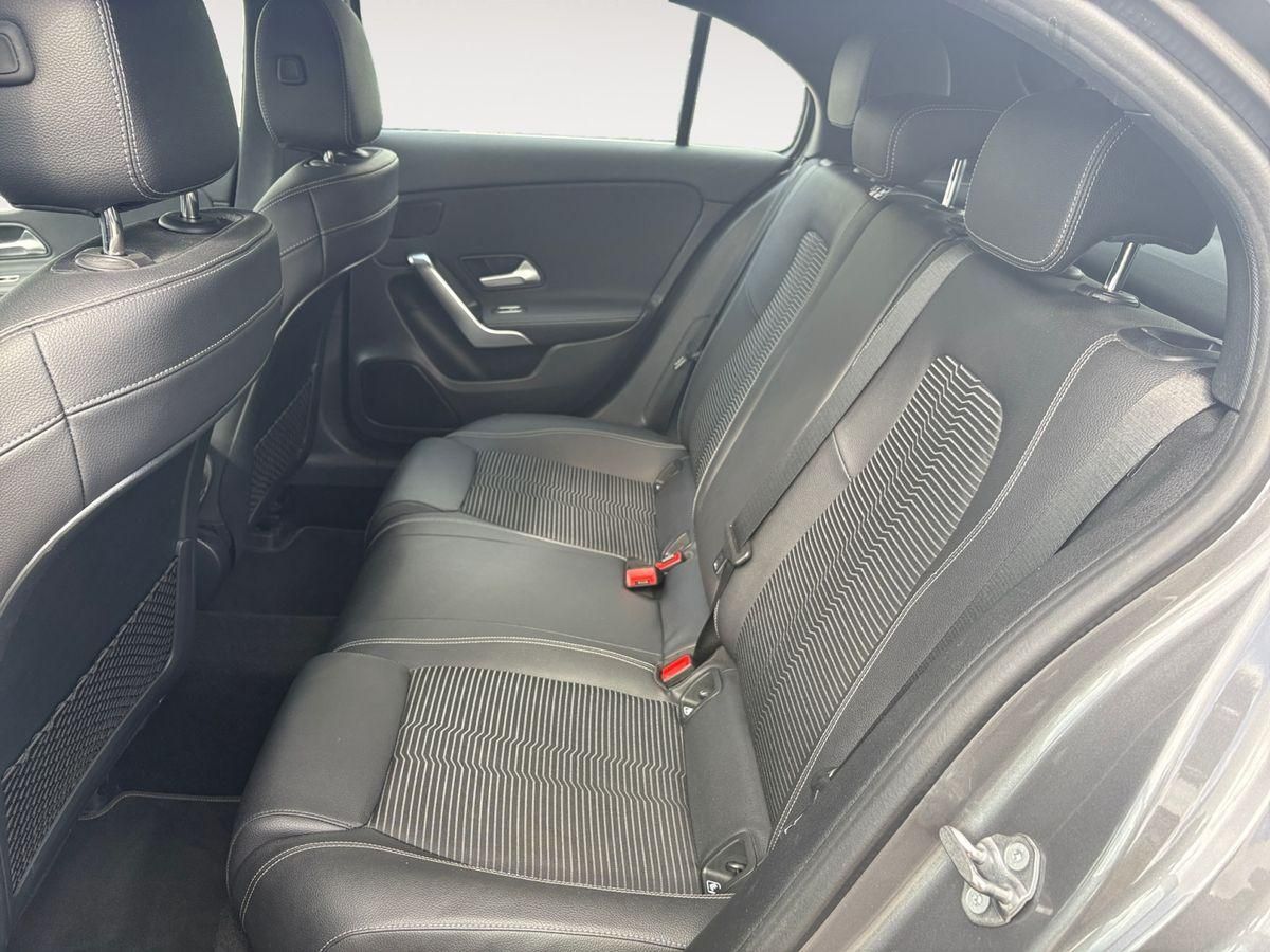 Mercedes-Benz A 200 - Samsaru's Car Outlet