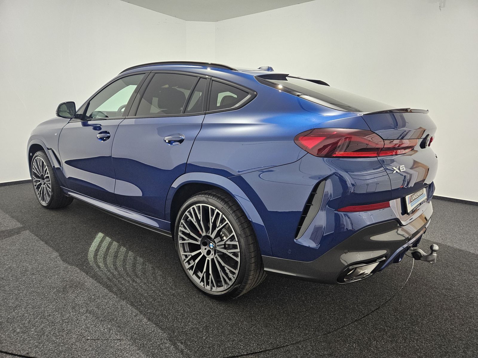 BMW X6 xDrive40d M Sport HUD AHK Pano Luftfahrwerk