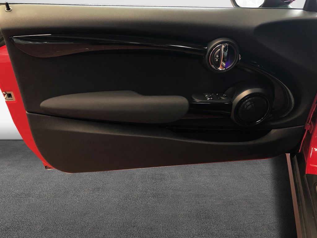 MINI Cooper SE Trim L - Samsaru's Car Outlet