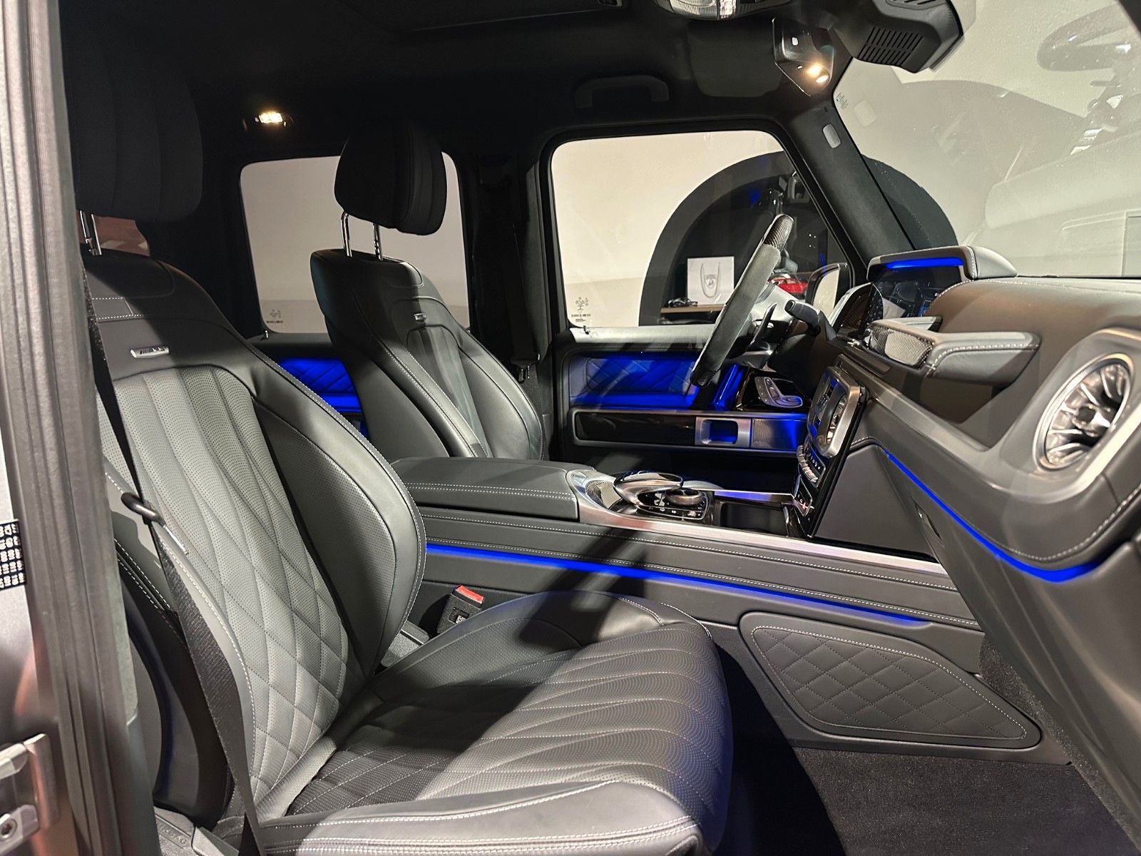 Mercedes-Benz G63 AMG - Samsaru's Car Outlet