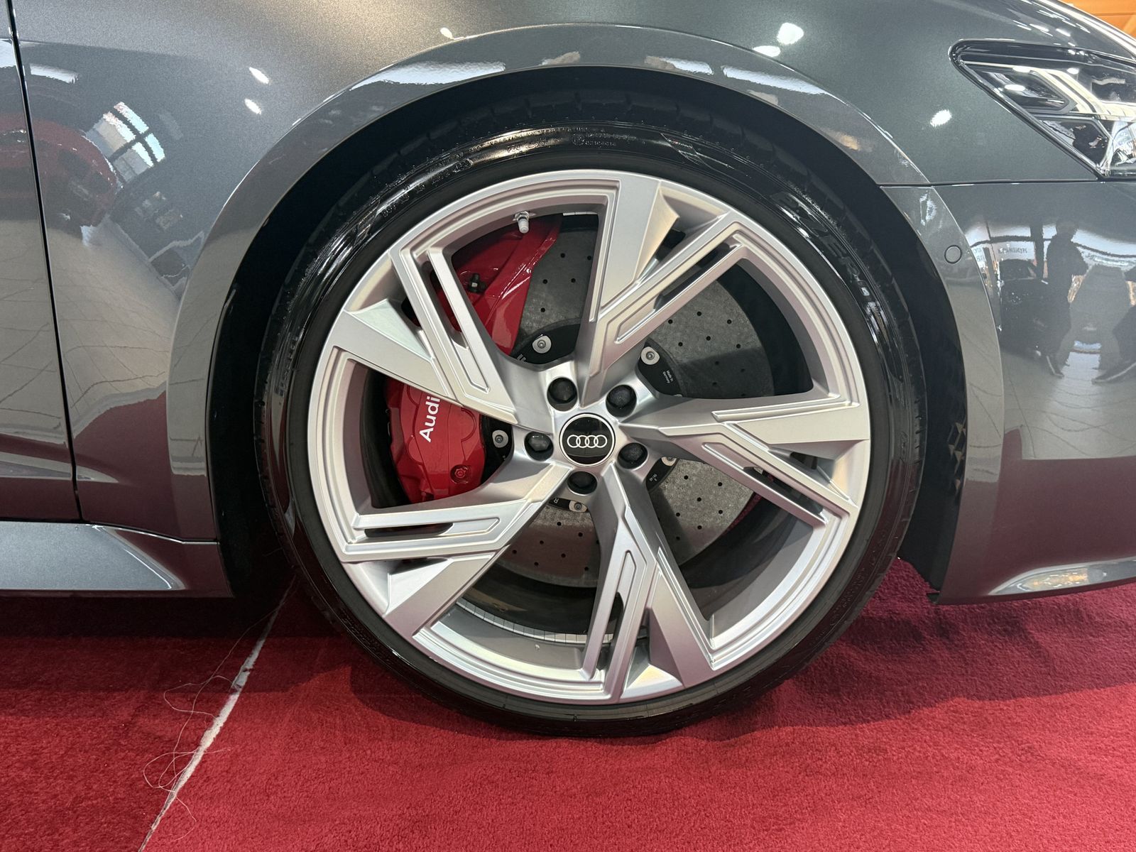 Audi RS6 4.0 TFSI quattro+Sitzbelüftung+360*Kamera