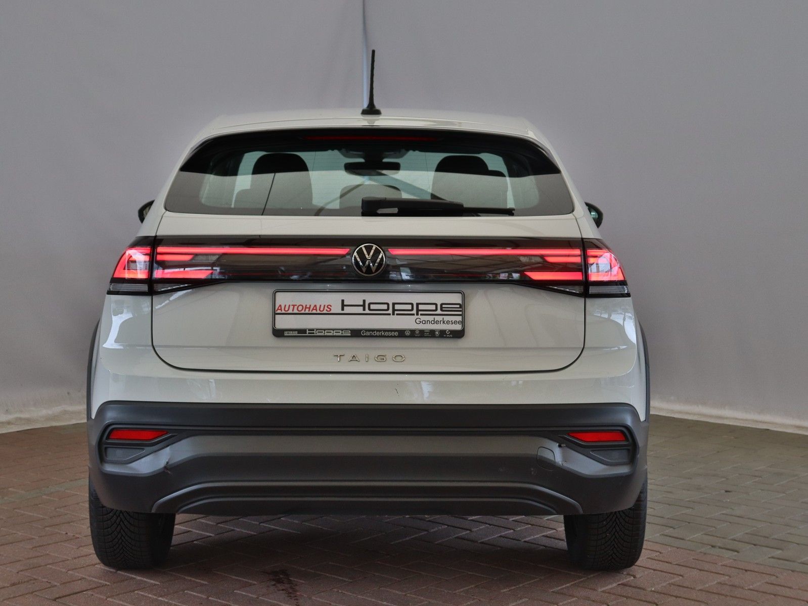 Volkswagen Taigo 1.0 l TSI - Samsaru's Car Outlet