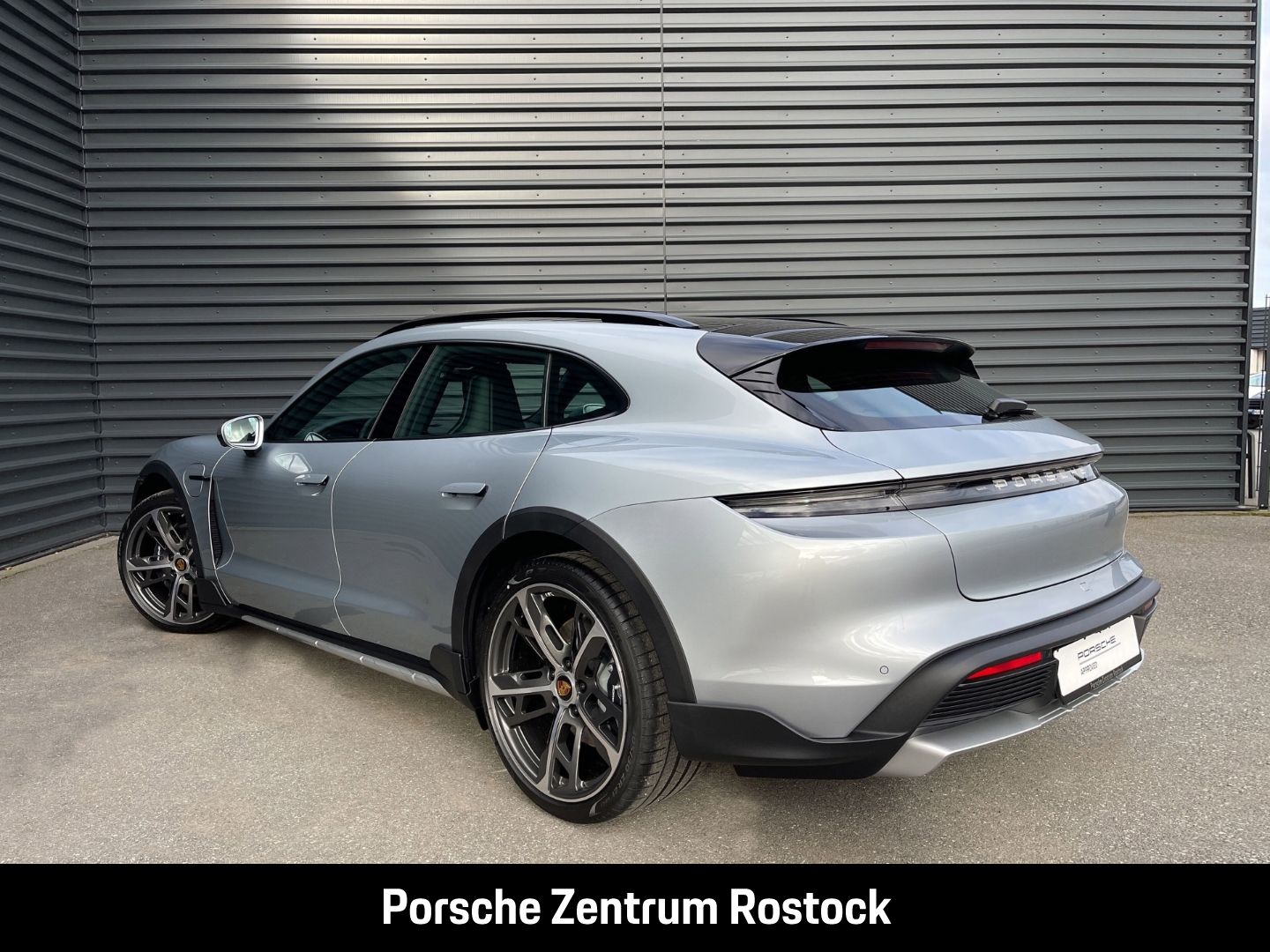 Porsche Taycan 4 Cross Turismo InnoDrive LED-Matrix