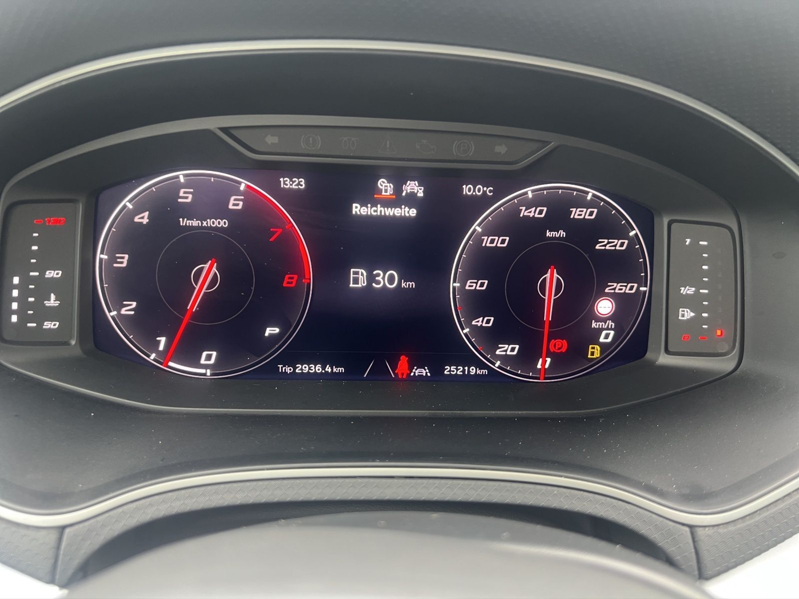 Seat Arona 1.5 TSI DSG FR NAVI AHK GJR ACC SITZH