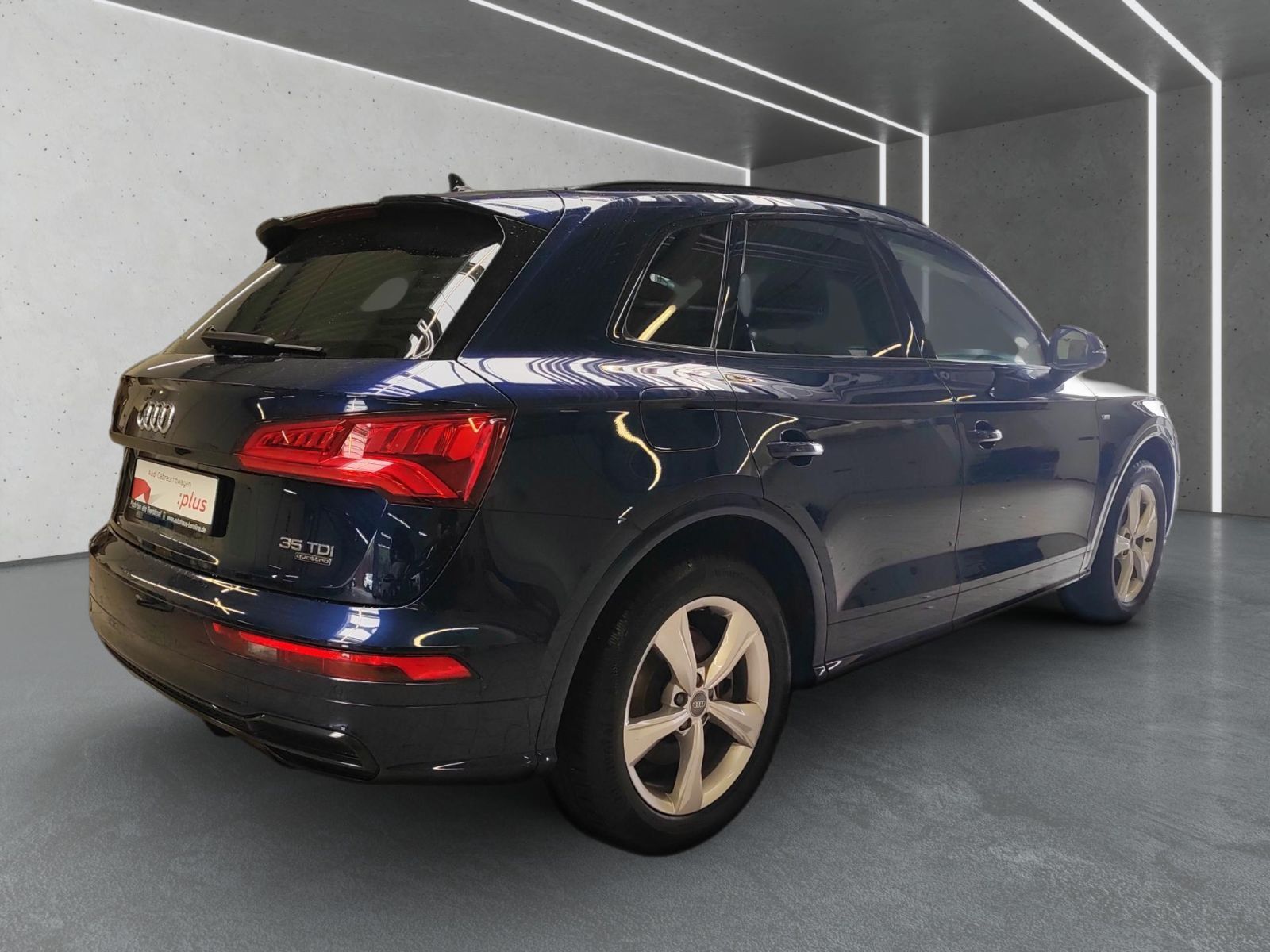 Audi Q5 35 TDI quattro S line S tronic - Samsaru's Car Outlet