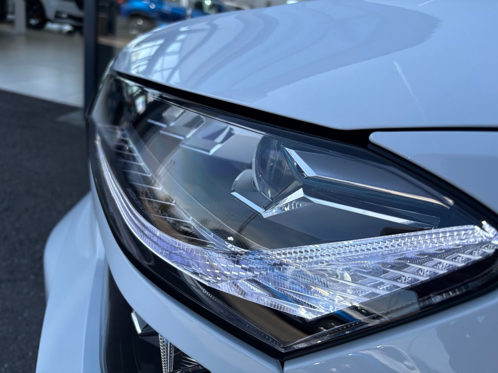 Skoda KODIAQ IV SPORTLINE 1,5TSI DSG NAVI LED AHK