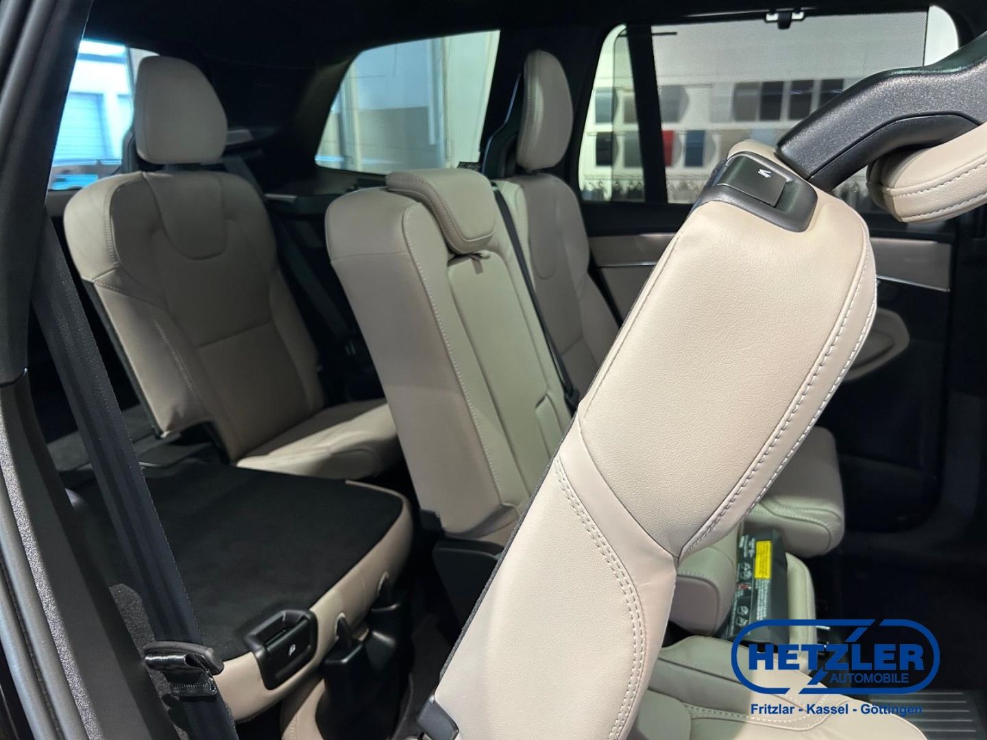 Volvo XC90 Ultra Dark Recharge Plug-In Hybrid AWD T8 T