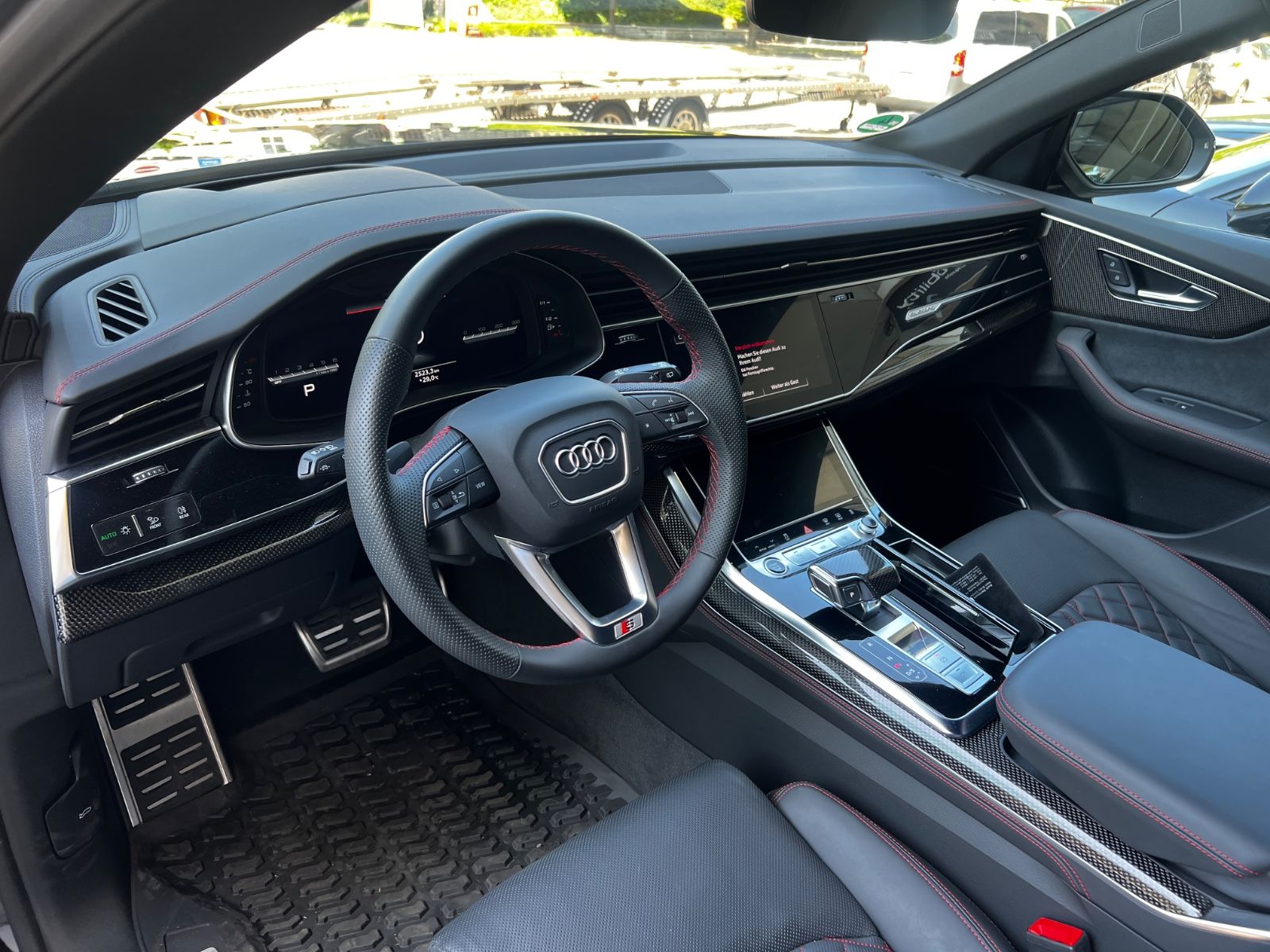 Audi Q8 50 TDI qu S Line Competition+ - Samsaru's Car Outlet