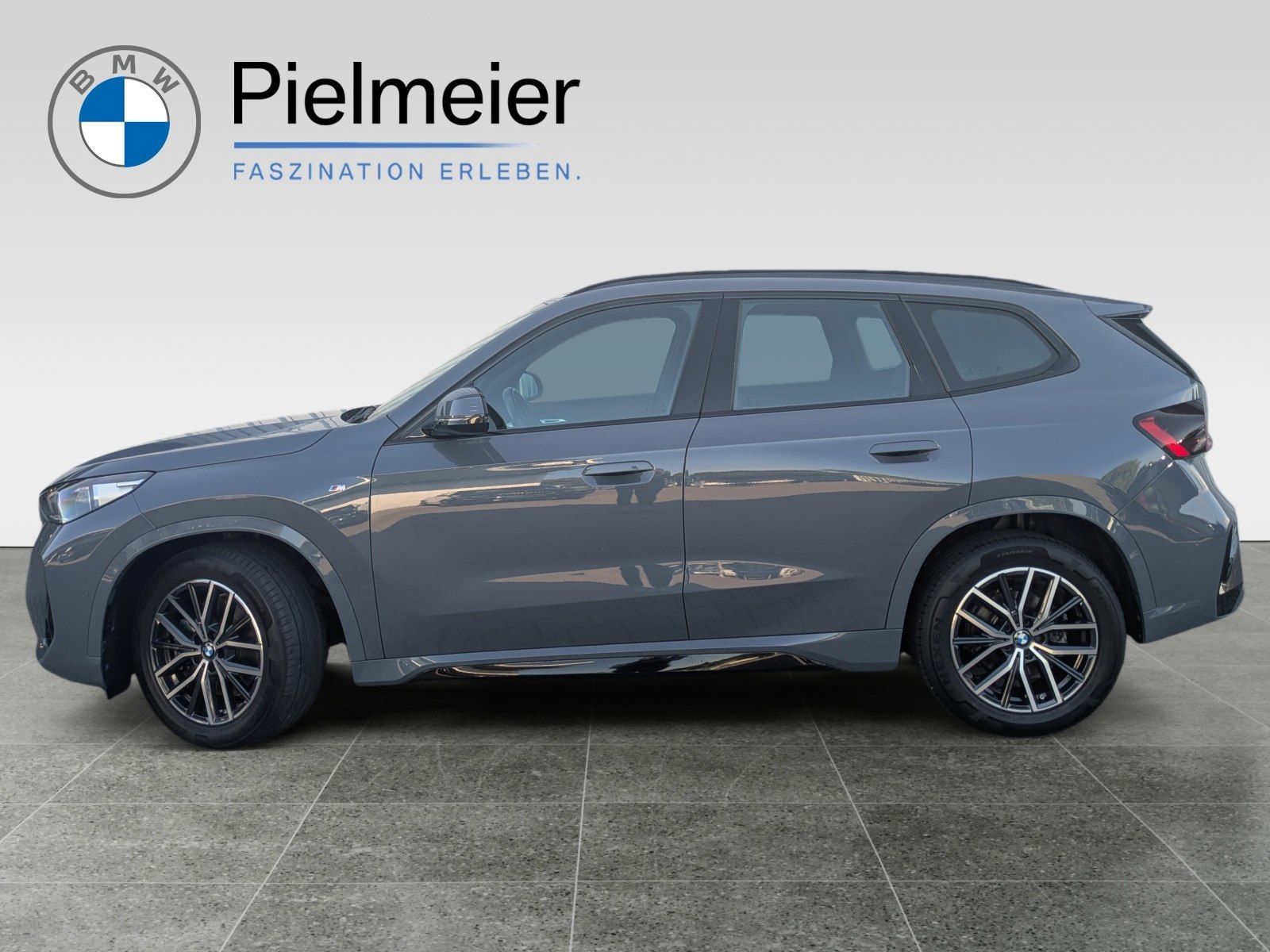 BMW X1 xDrive23d M Sport - Samsaru's Car Outlet