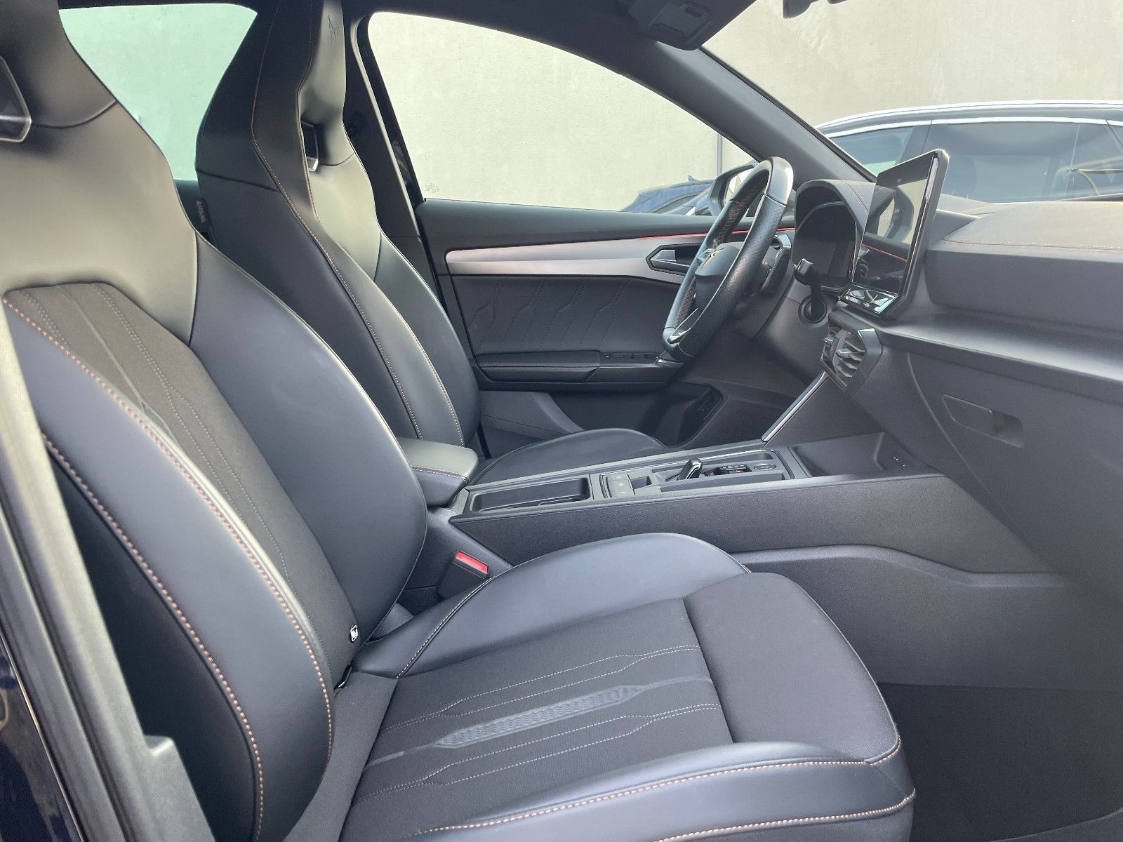 Cupra Formentor 2.0TSI VZ 4Drive AHK Apple Memory