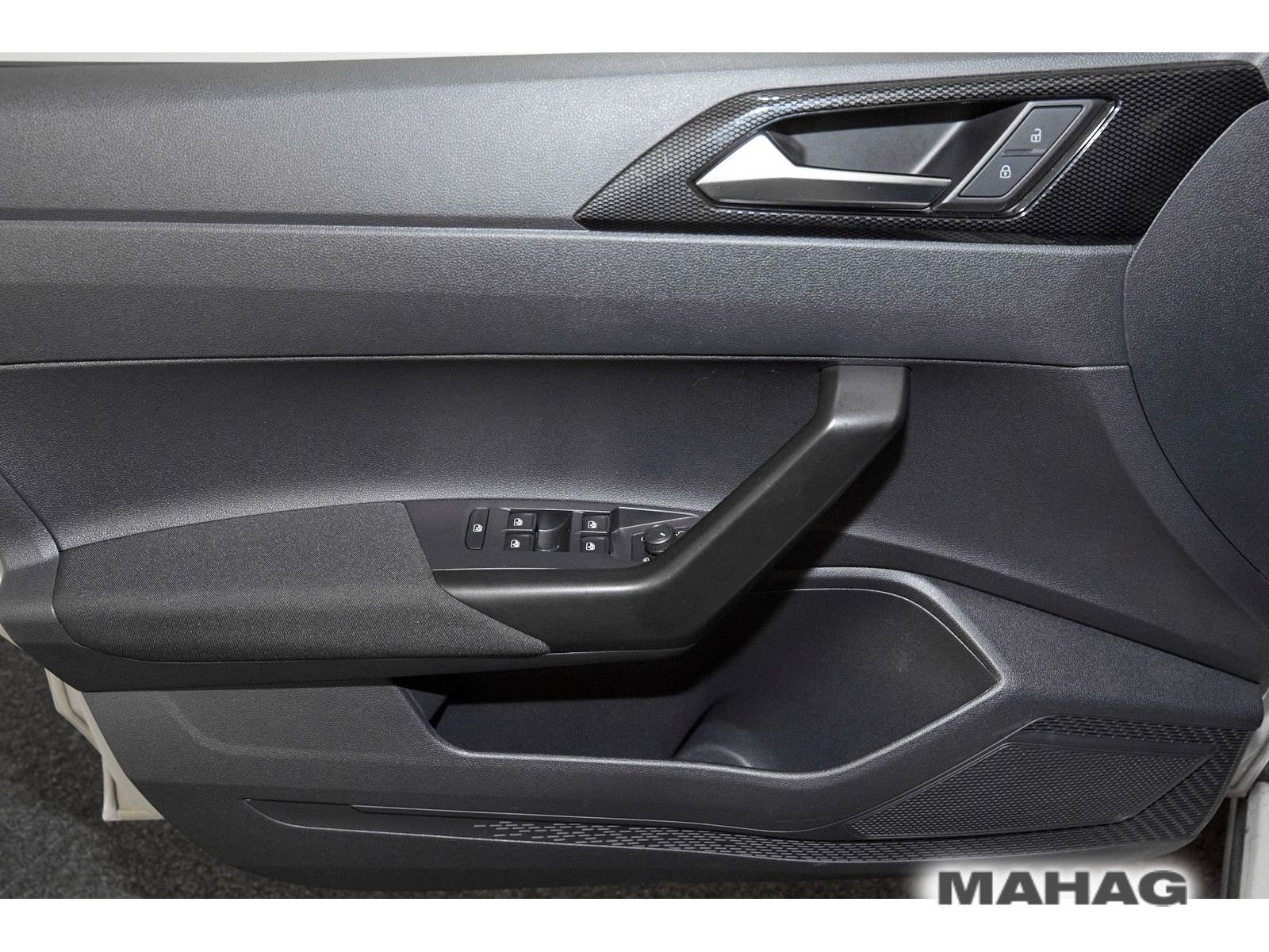 Volkswagen Taigo 1.0 TSI LIFE - Samsaru's Car Outlet