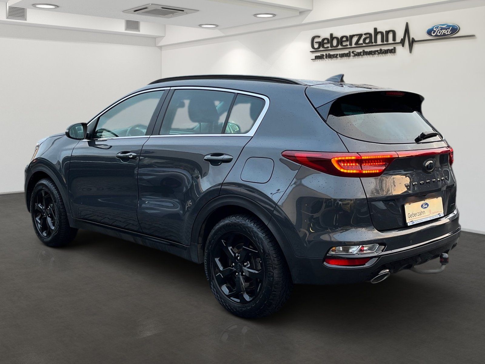 Kia Sportage 1.6 T-GDI 4WD Black Edition - Samsaru's Car Outlet