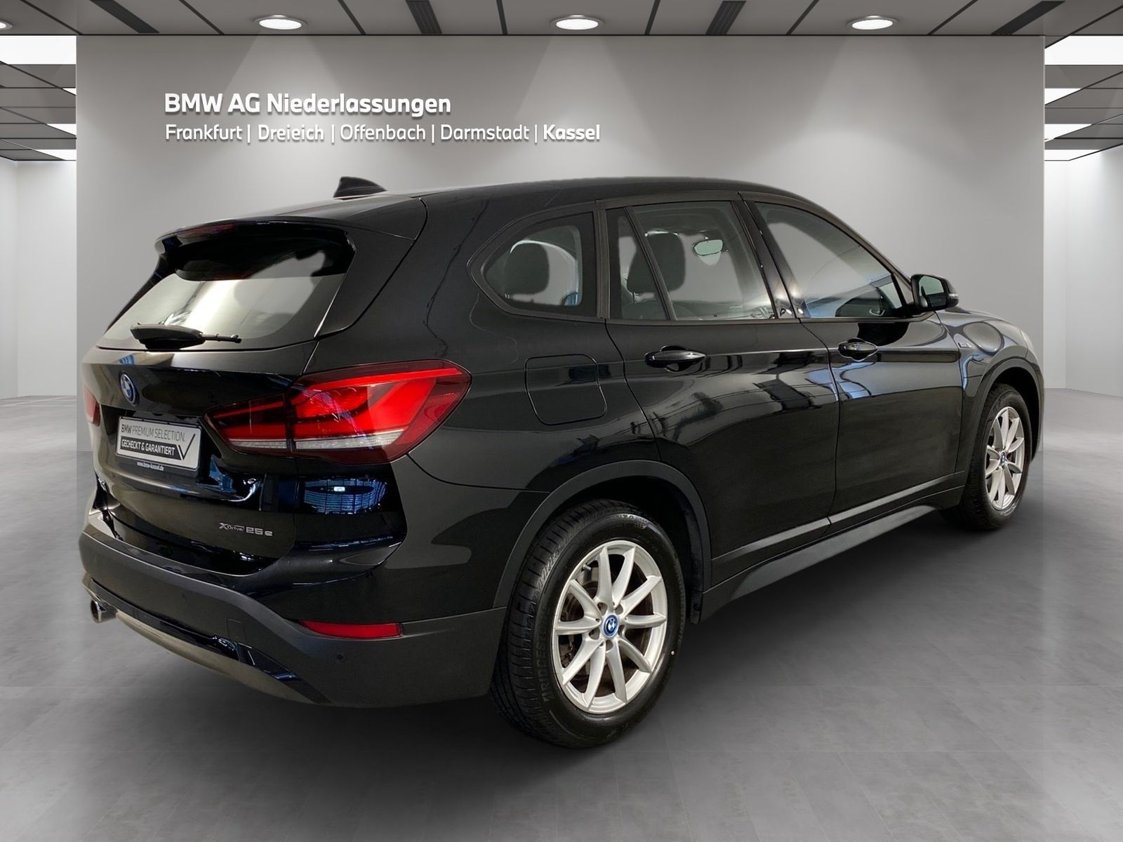 BMW X1 xDrive25e - Samsaru's Car Outlet