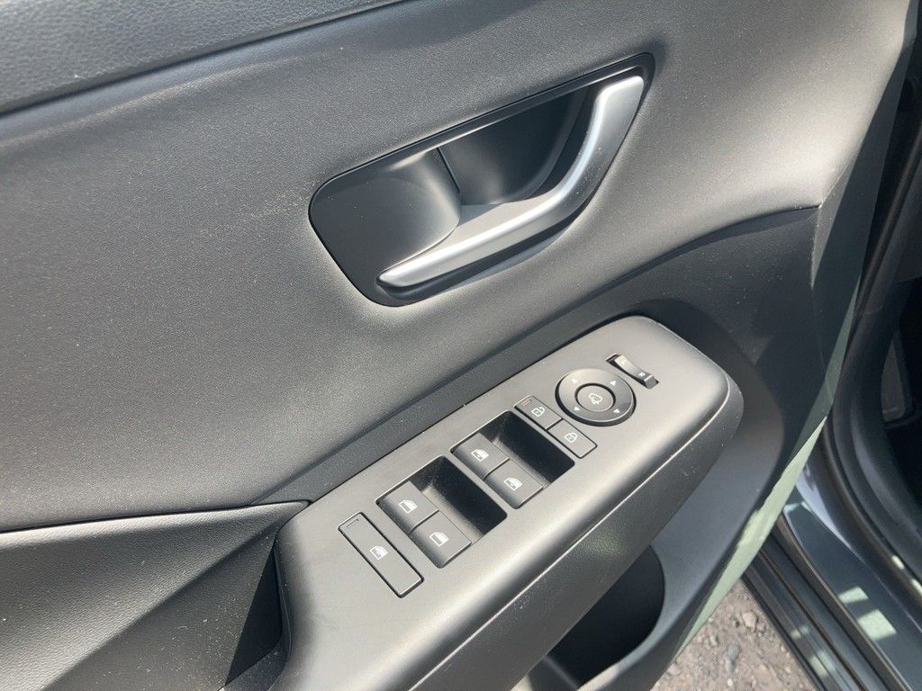 Hyundai Kona SX2 HEV 1.6 T-GDI Prime Hybrid 2WD - Samsaru's Car Outlet