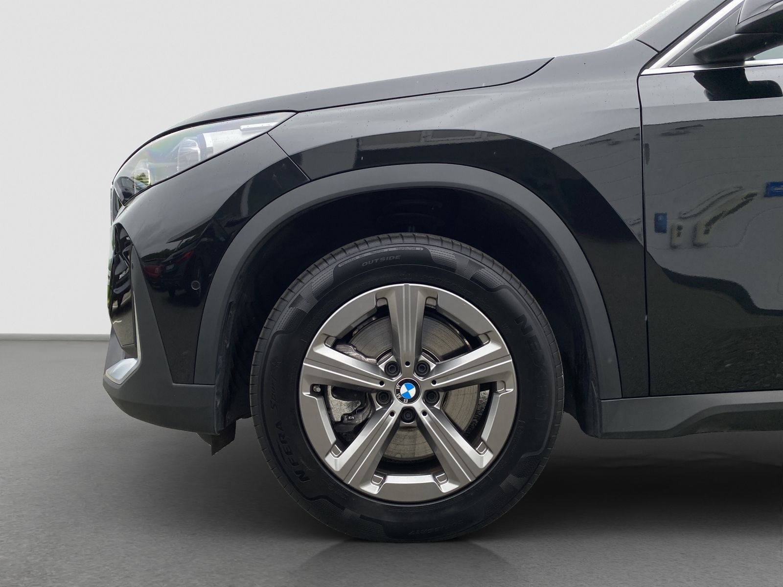 BMW X1 xDrive23i SpurAss - Samsaru's Car Outlet