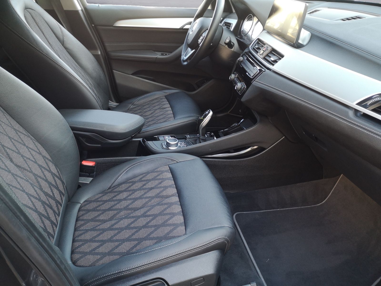 BMW X1 xDrive20d xLine Steptronic - Samsaru's Car Outlet