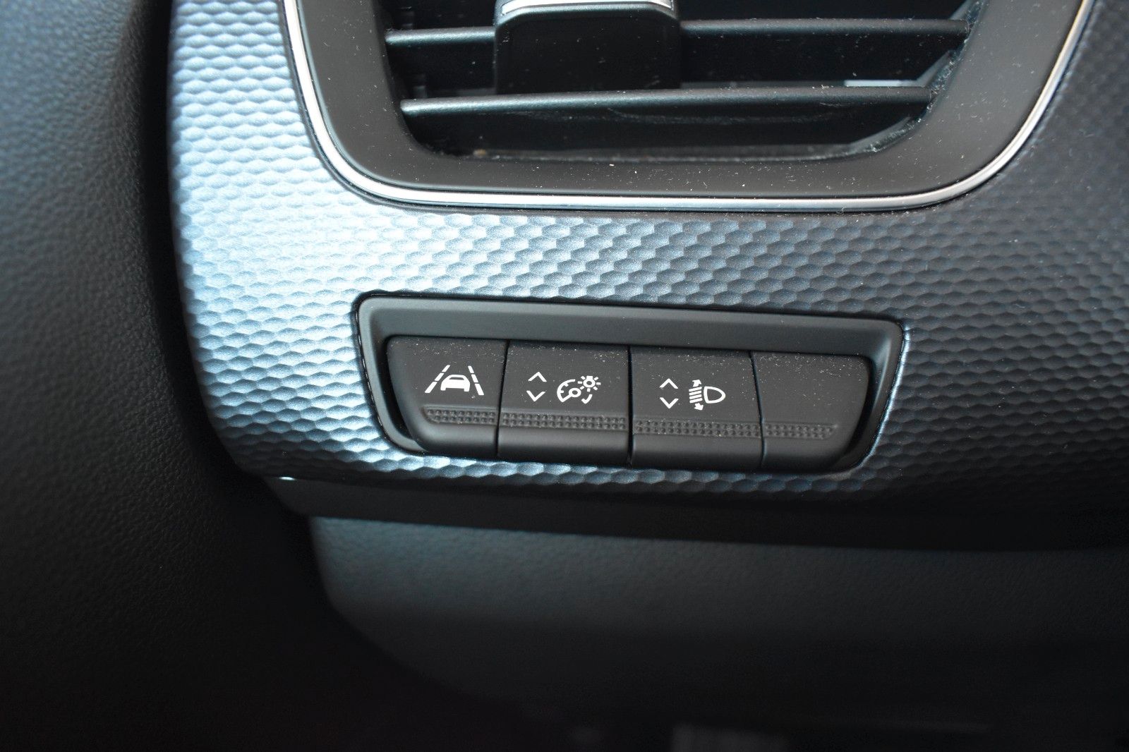 Renault Arkana TCe 140 Automatik Zen - Samsaru's Car Outlet