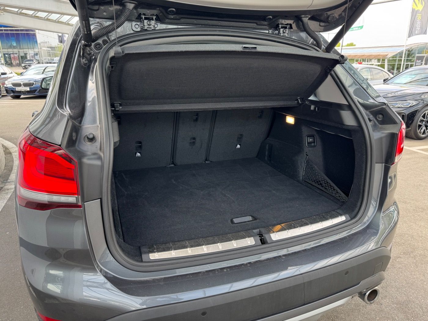 BMW X1 xDrive18d Aut. xLine - Samsaru's Car Outlet