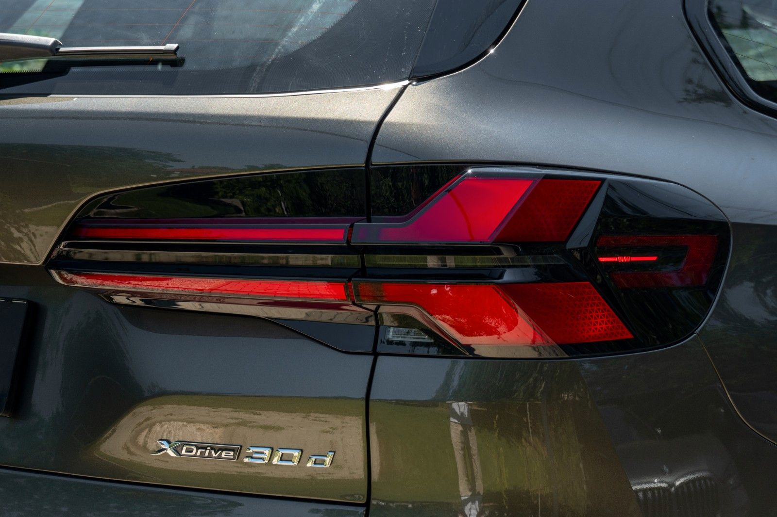 BMW X5 30d M SPORT.H/K.PANO.LUFTF.DR.ASS.360.AHK.22"
