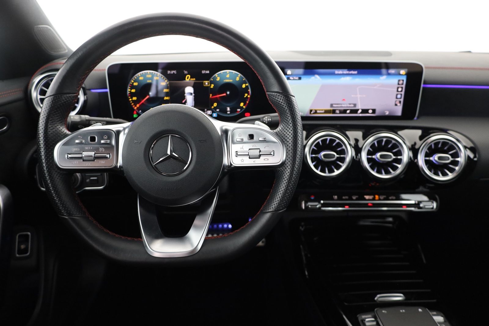 Mercedes-Benz CLA 35 AMG - Samsaru's Car Outlet