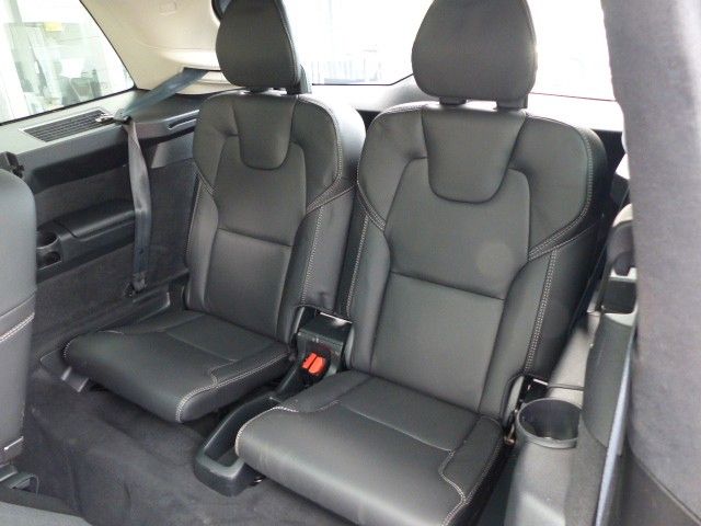 Volvo XC90 Ultra Dark T8 Recharge Plug-In Hybrid AWD - Samsaru's Car Outlet