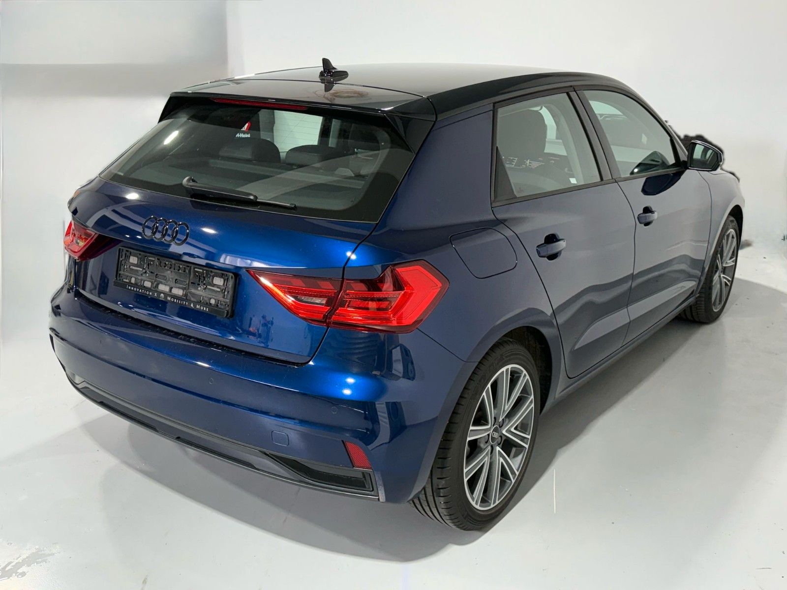 Audi A1 Sportback 30 TFSI advanced - Samsaru's Car Outlet