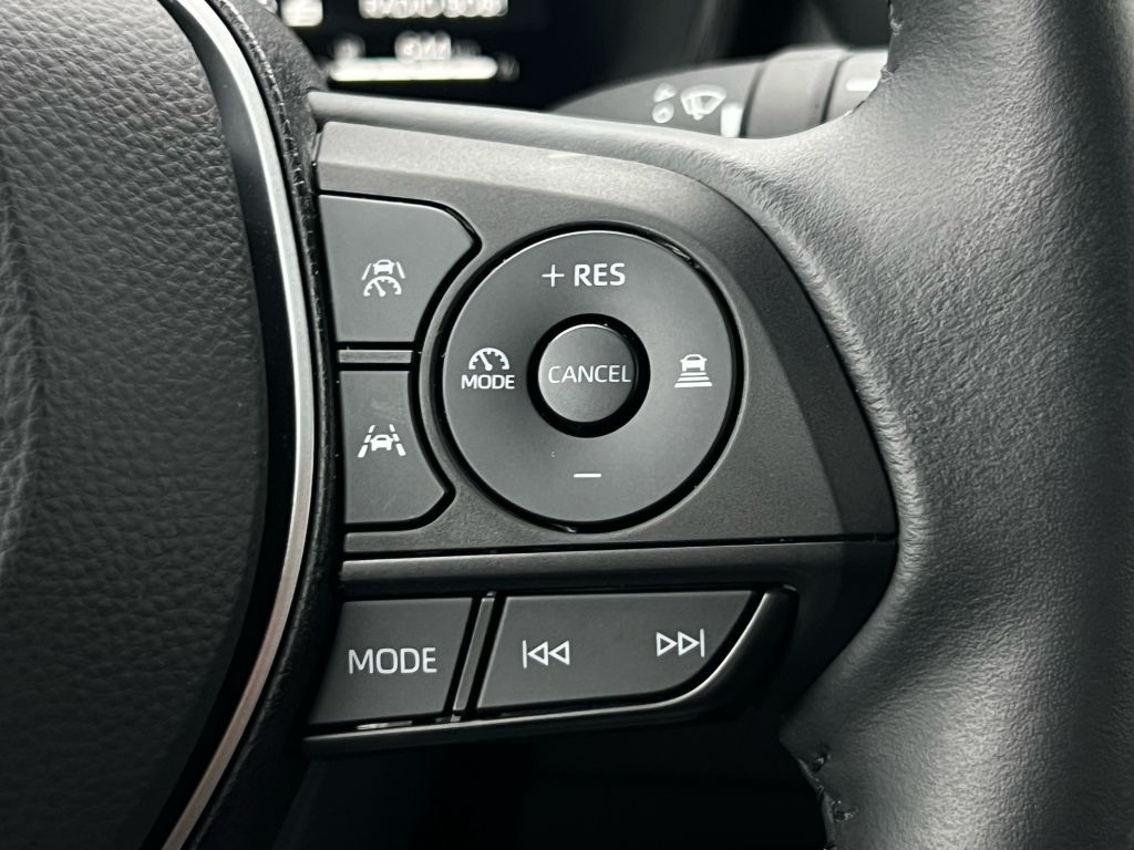 Toyota Corolla 1.8 Hybrid TS - Samsaru's Car Outlet