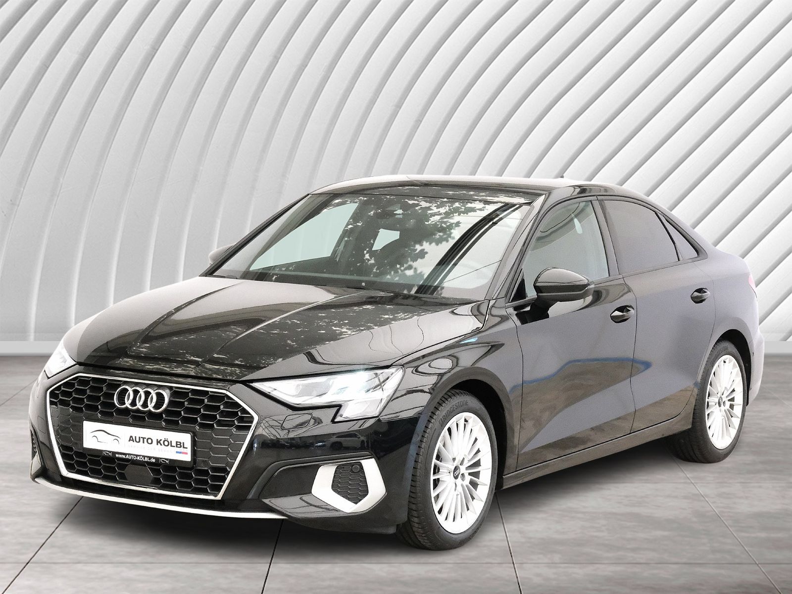 Audi A3 Limousine 30 TDI advanced - Samsaru's Car Outlet