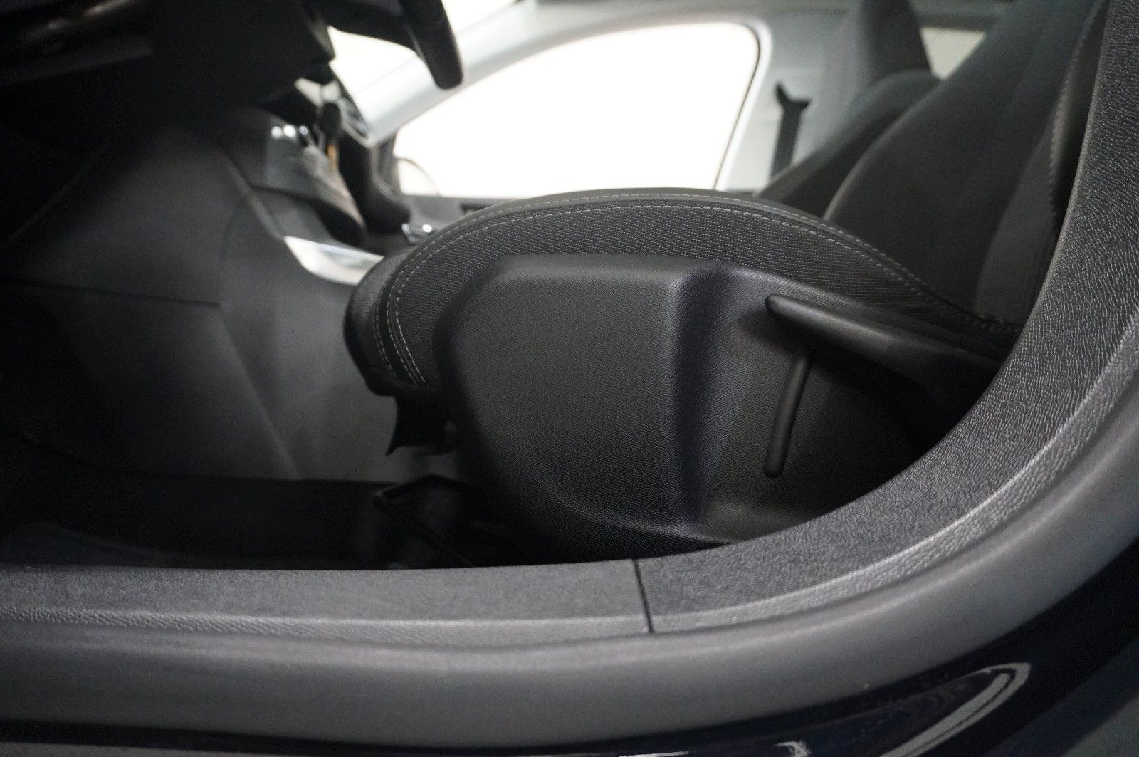Peugeot 308 SW 1.5D ALLURE - Samsaru's Car Outlet