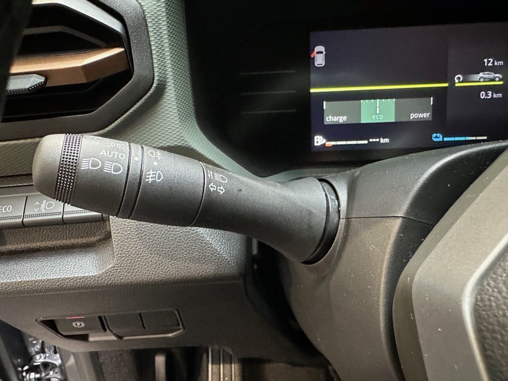 Dacia Duster Extreme HYBRID 140 - Samsaru's Car Outlet