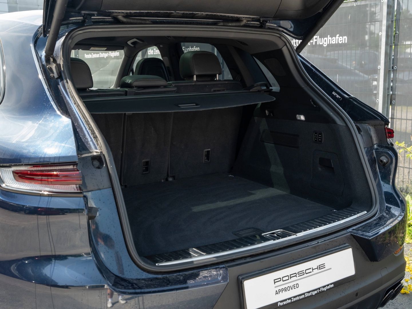 Porsche Cayenne S AHK BOSE HD-Matrix InnoDrive HUD 22''