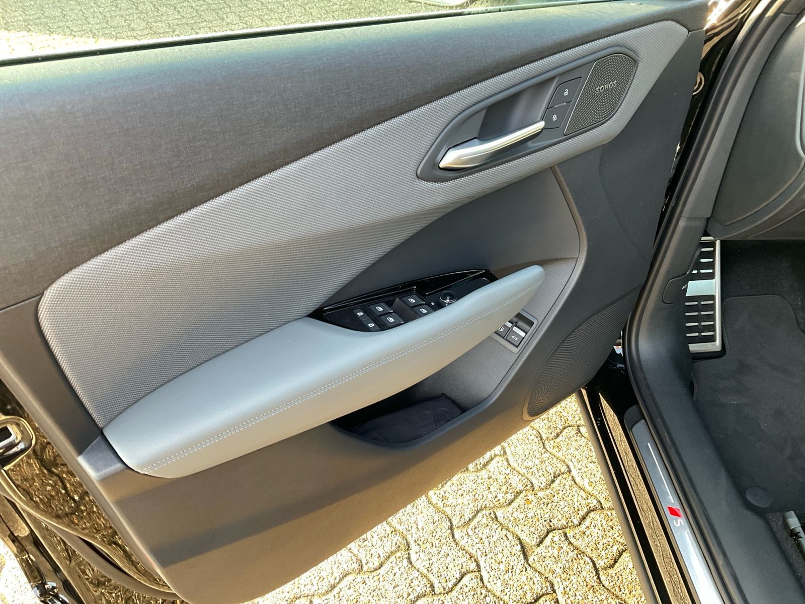 Audi Q3 SUV e-hybrid 2x S line MATRIX AHK HUD SONOS
