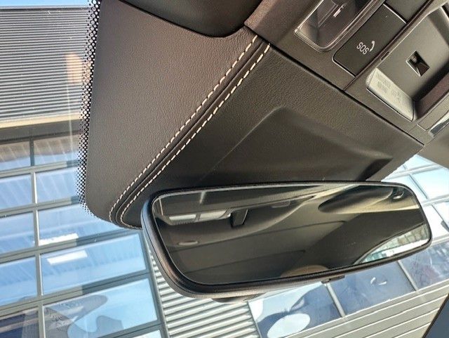 Porsche 992 911 Carrera GTS Cabrio - Samsaru's Car Outlet