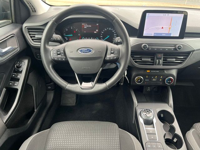 Ford Focus Turn. Cool & Connect AUT NAVI SHZ KAM ACC