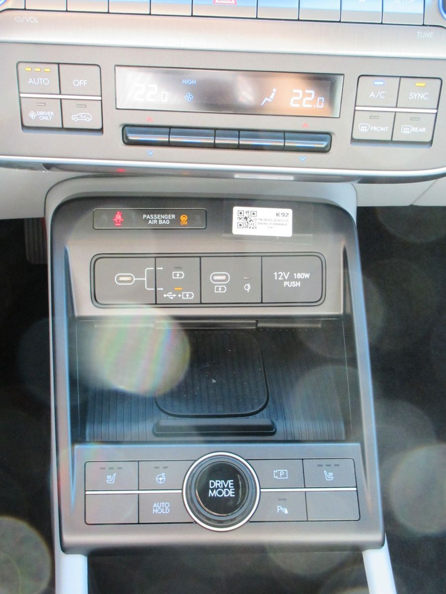Hyundai Kona 1.6 GDi Hybrid Trend - Samsaru's Car Outlet