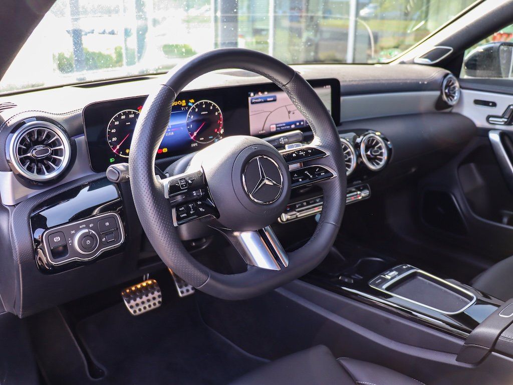 Mercedes-Benz CLA 250 4M SB AMG PremiumPlus - Samsaru's Car Outlet