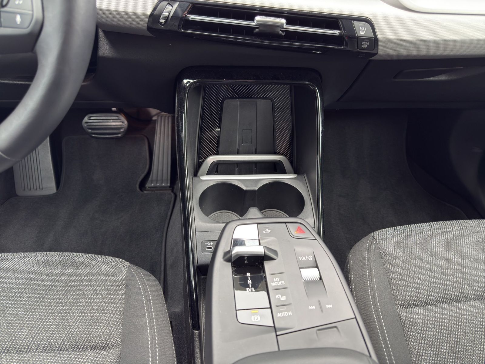 BMW X1 xDrive23i - Samsaru's Car Outlet