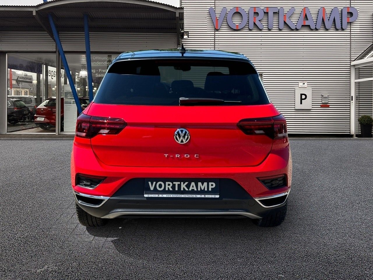 Volkswagen T-Roc Sport - Samsaru's Car Outlet