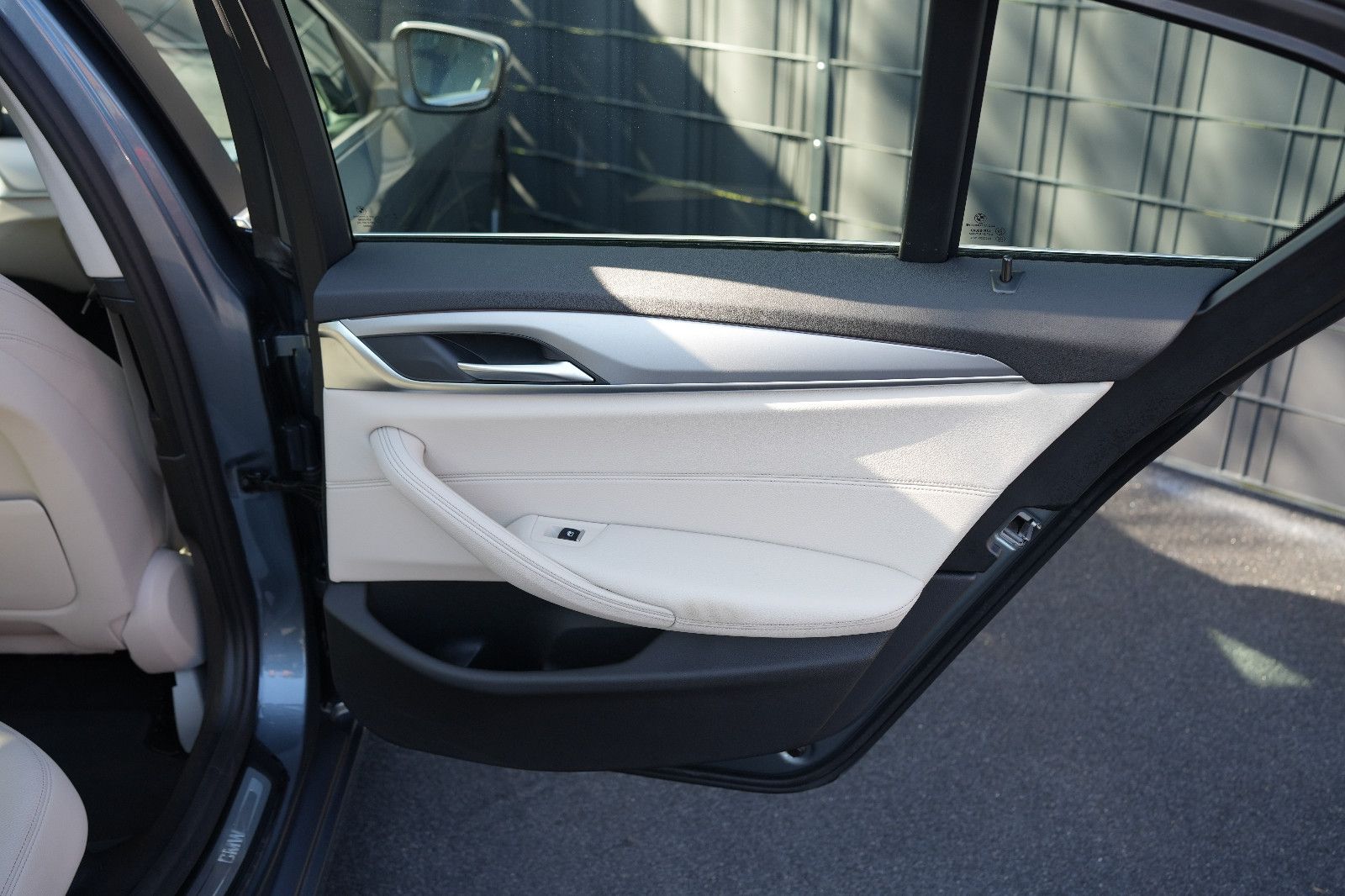 BMW 520d XDrive*LASER*HEADUP*ACC*DDC*ABL*STANDHZG*