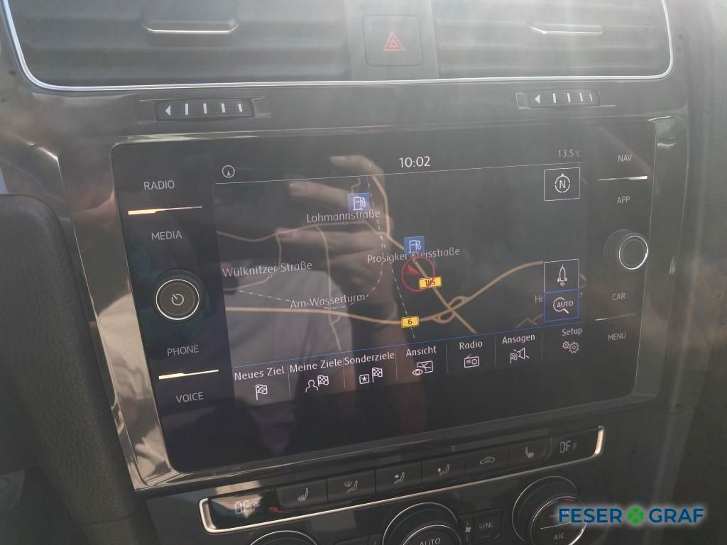 Volkswagen Golf VII Variant 2.0 TDI Comfortline DSG R-Line - Samsaru's Car Outlet