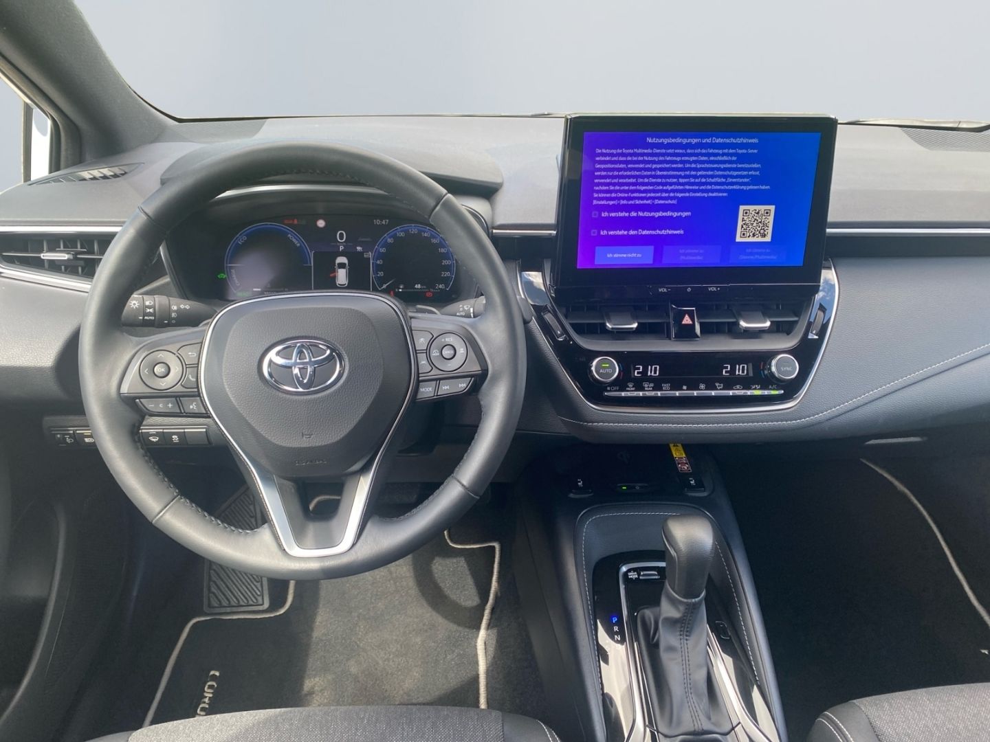 Toyota Corolla 2.0 Hybrid TS - Samsaru's Car Outlet