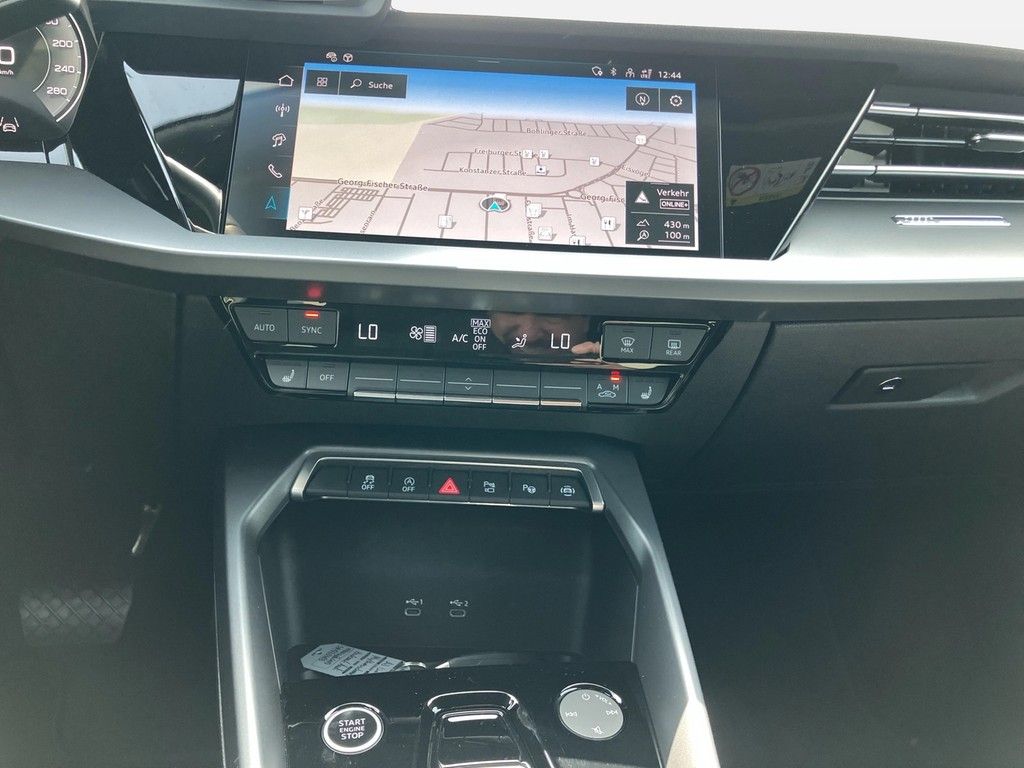 Audi A3 Limousine 30 TFSI S tronic advanced - Samsaru's Car Outlet