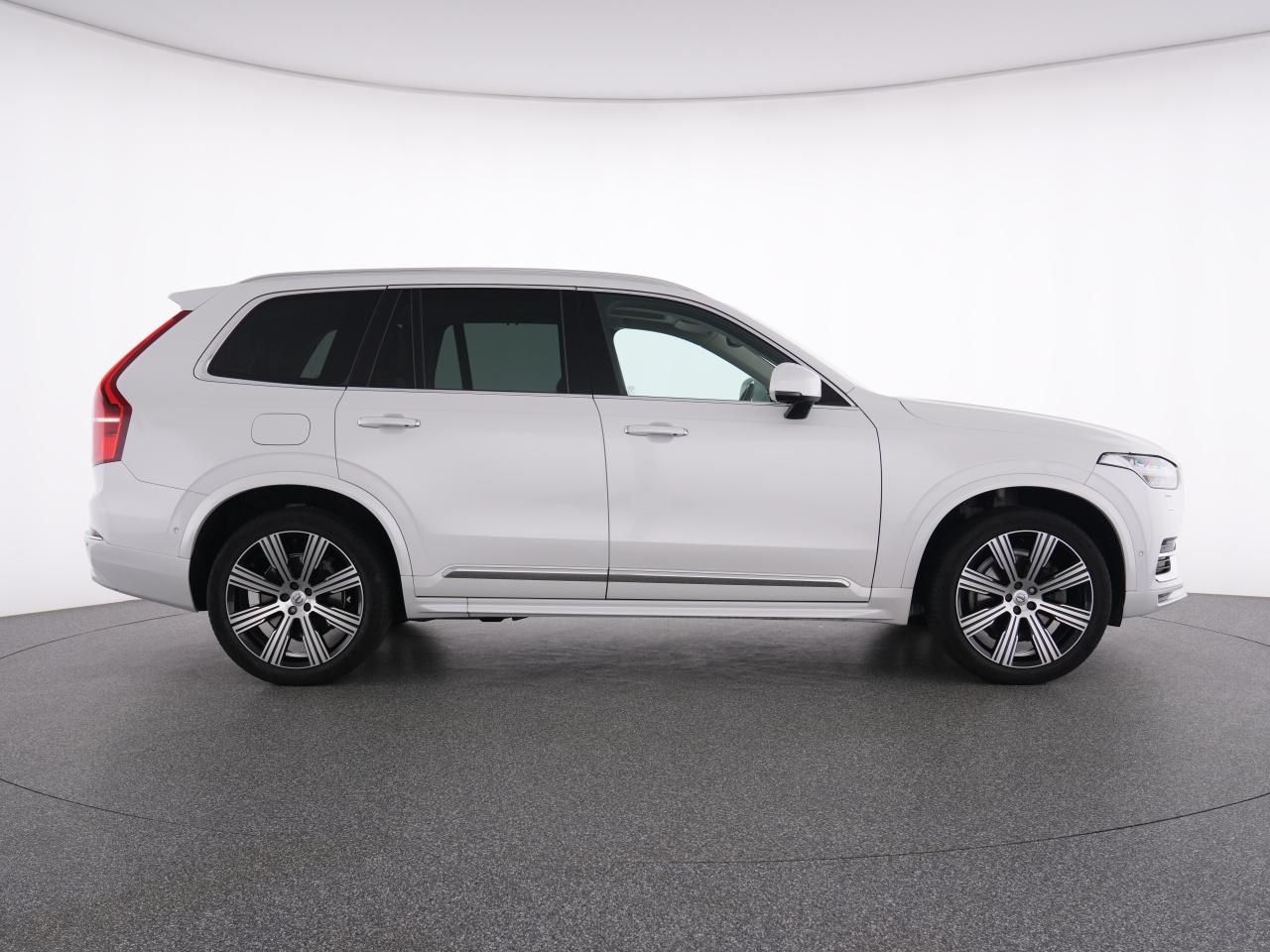 Volvo XC90 B5 AWD ULTIMATE BRIGHT AHK+STANDHZ+LM+