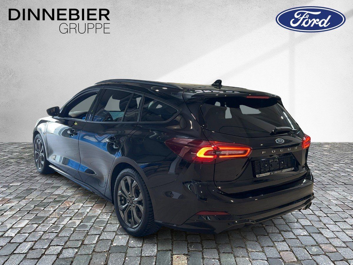 Ford FOCUS ST-Line X LED+AHK+Kamera+Winterpaket